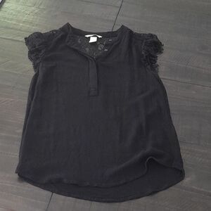 H&M t-shirt size 6 lace detail on back and sleeves good condition